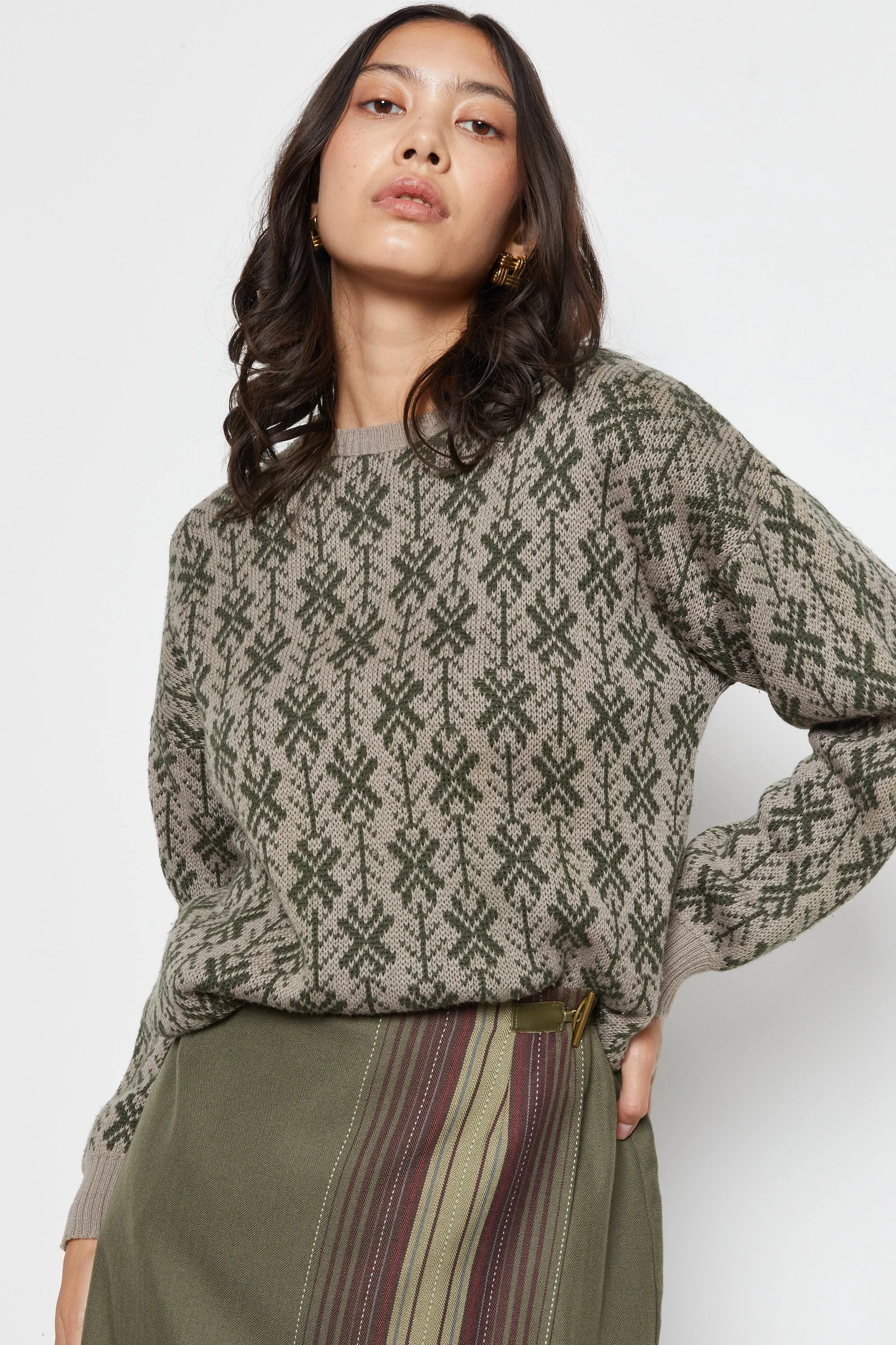 80s Olive Graphic Snowflake Crew Sweater L